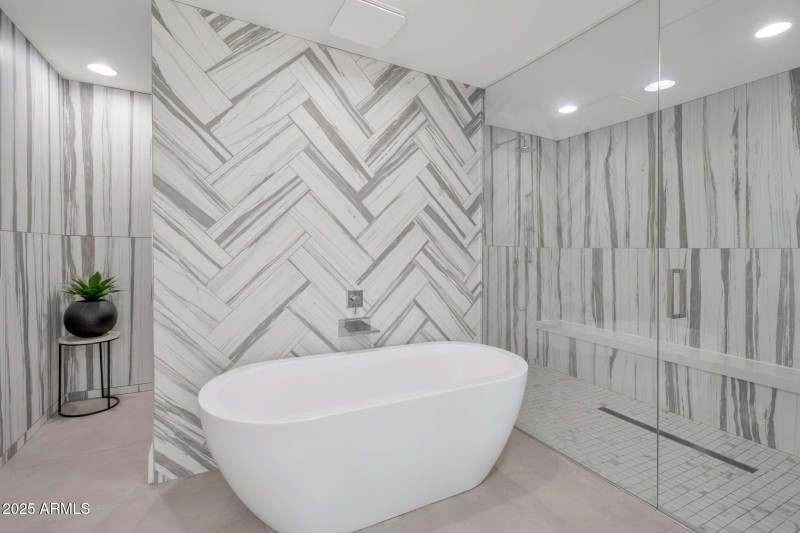 9027N82ndSt_WS (39)