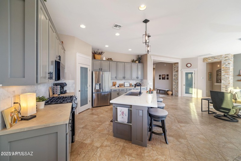 5495 W BAJADA DR