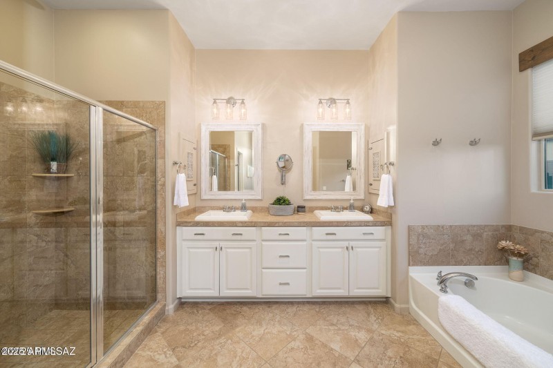 5495 W BAJADA DR