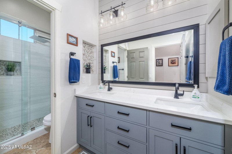 5495 W BAJADA DR