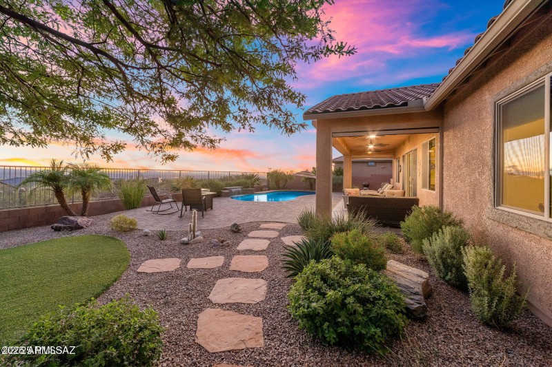 5495 W BAJADA DR