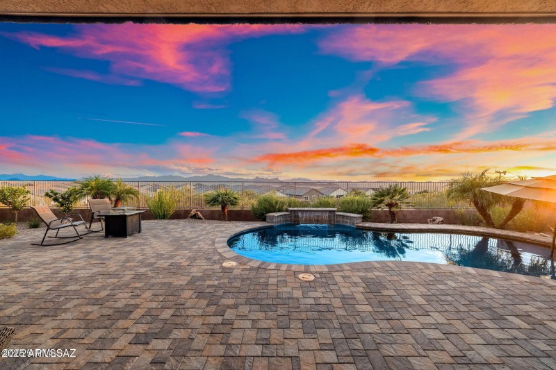 5495 W BAJADA DR