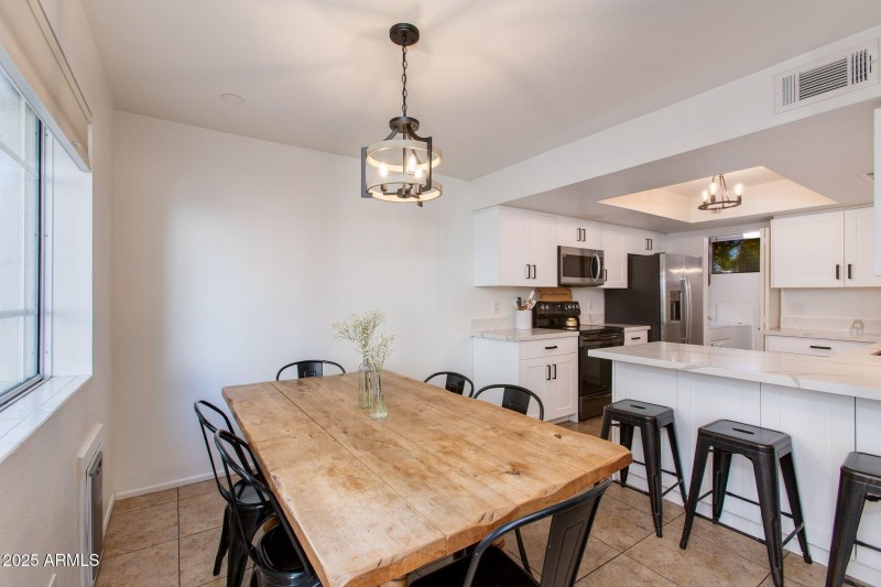Eat in Kitchen