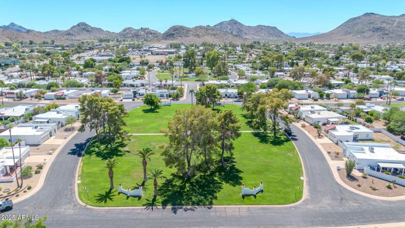 14024 N Burning Tree Pl W Community-1