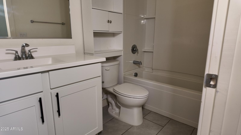 Hall Bathroom 3