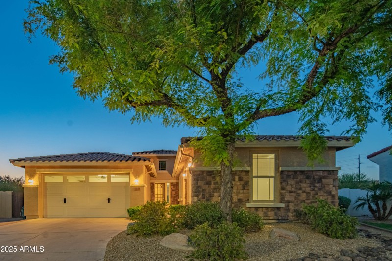 3 Car Garage