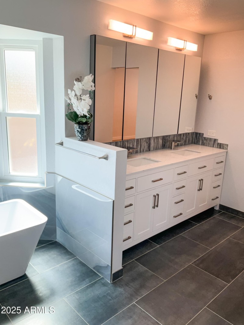 4-Masterbath4