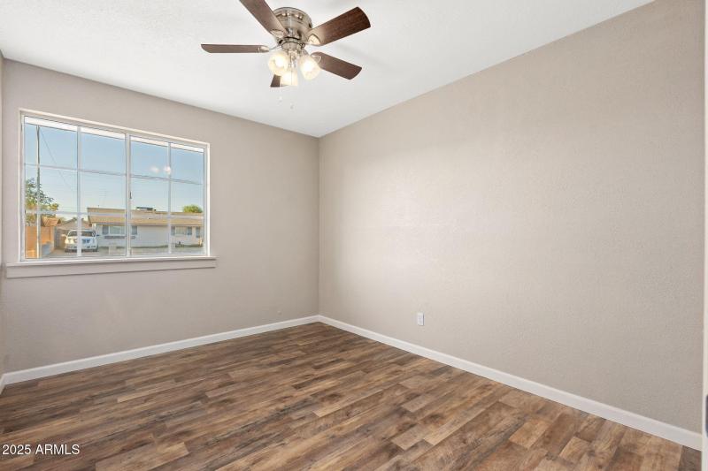 6223 W EARLL Drive, Phoenix, AZ