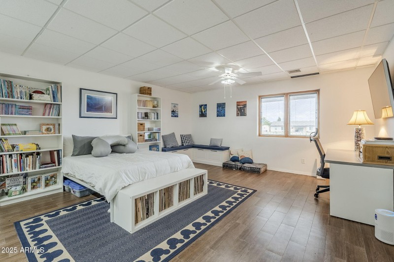 Large Downstairs Bedroom 3