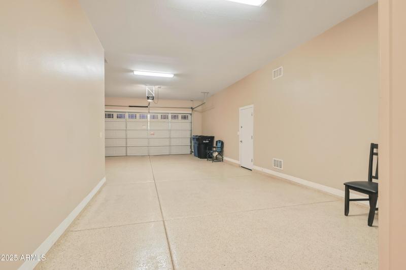 3 Car tandem Garage with Cabinets