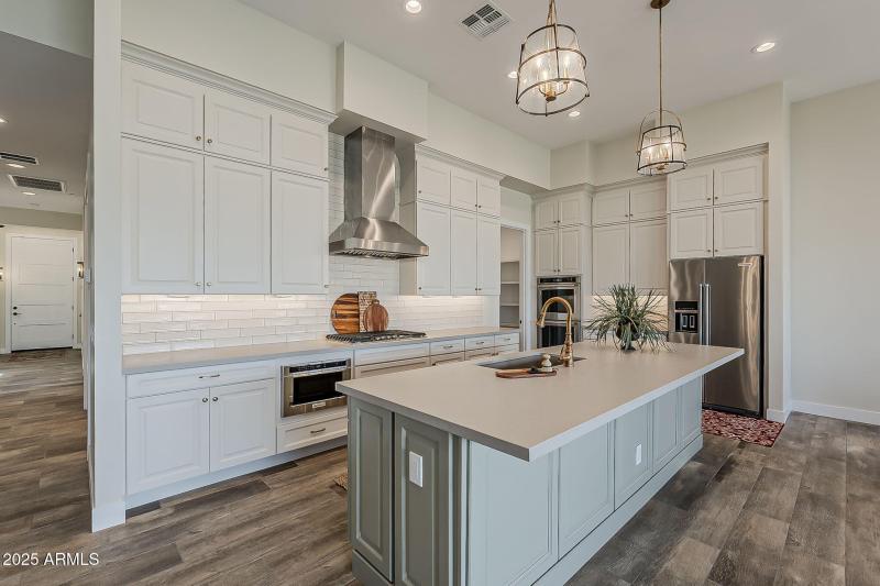 11-web-or-mls-Longhorn-11