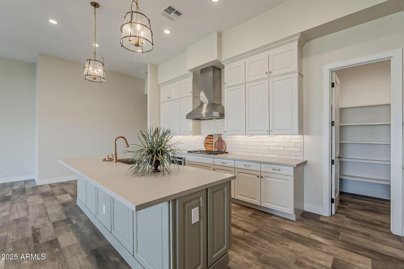 13-web-or-mls-Longhorn-13