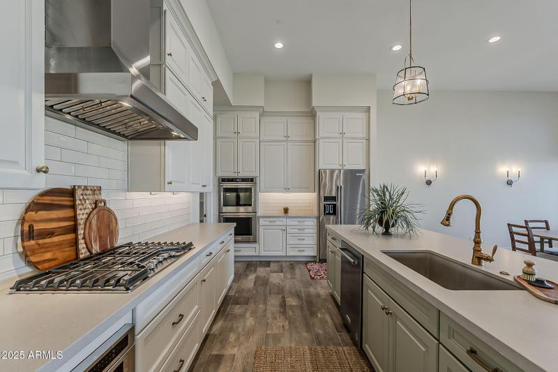 16-web-or-mls-Longhorn-16