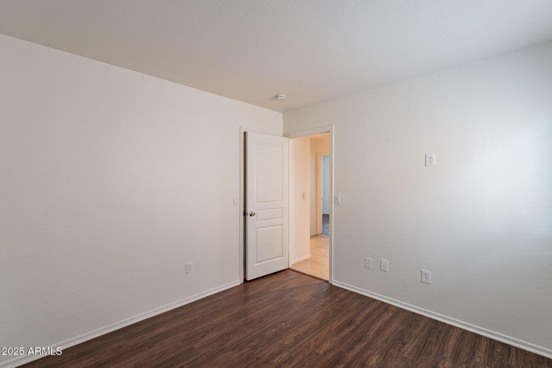 32-web-or-mls-Hidden-32