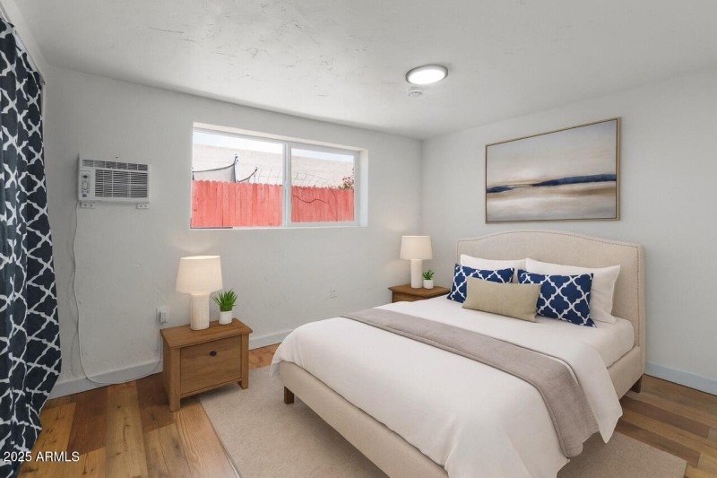 4) 63382-68d44cafb7a14