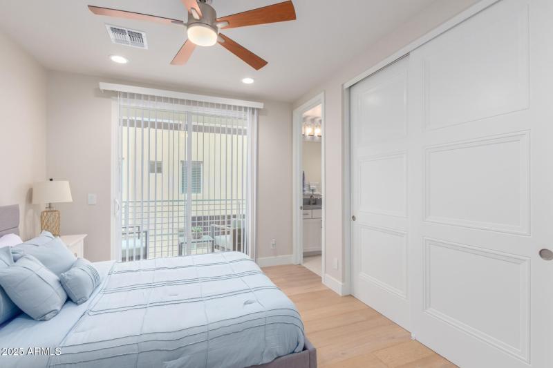 X 024 - 28 - Osborn - Guest Bedroom Upst