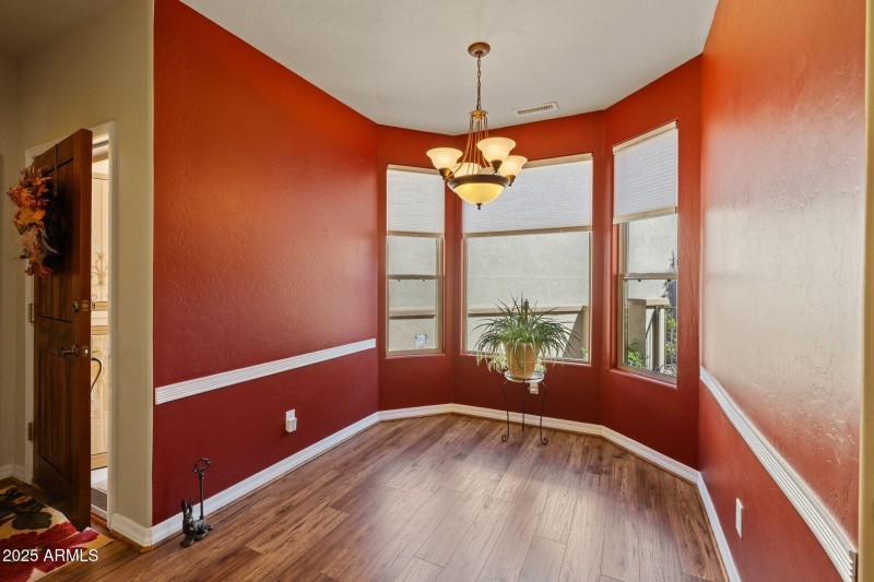 064-Dining Room
