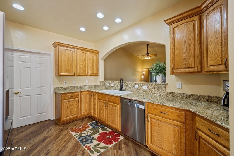 074-Kitchen