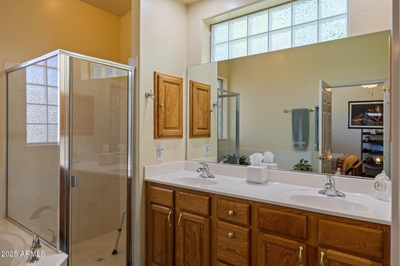 099-Primary Bathroom