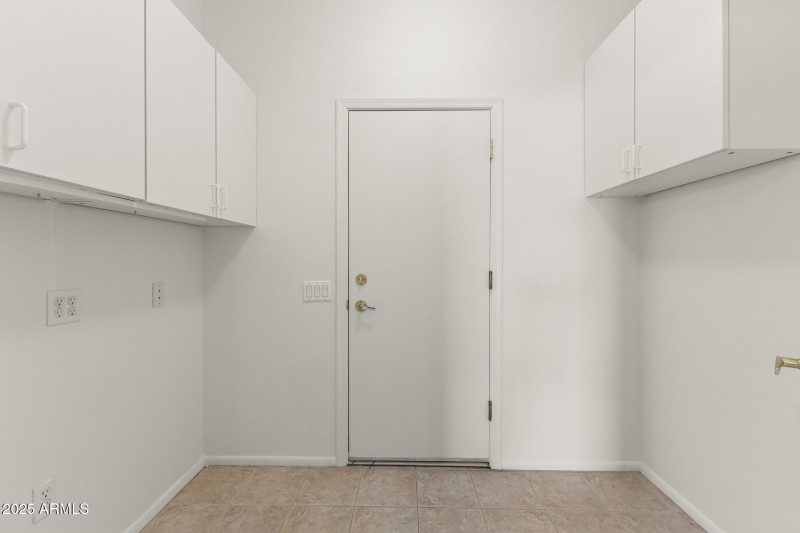 Extra Flex Space