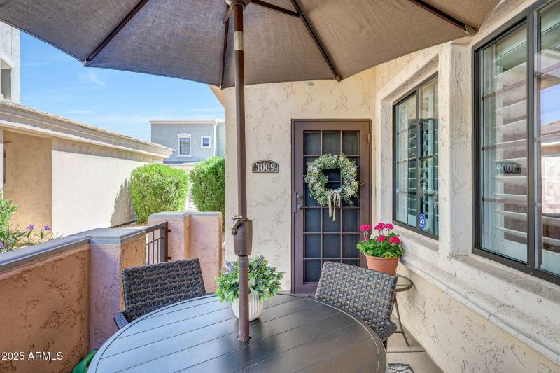 PRIVATE PATIO