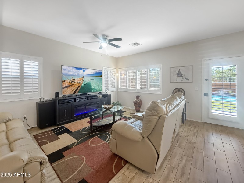 Bright Family Room with Pool Access