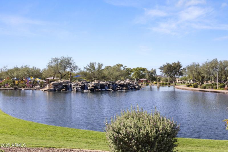 90-web-or-mls-43213-n-vista-hills-dr