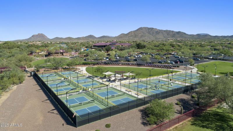 55-web-or-mls-43213-n-vista-hills-dr