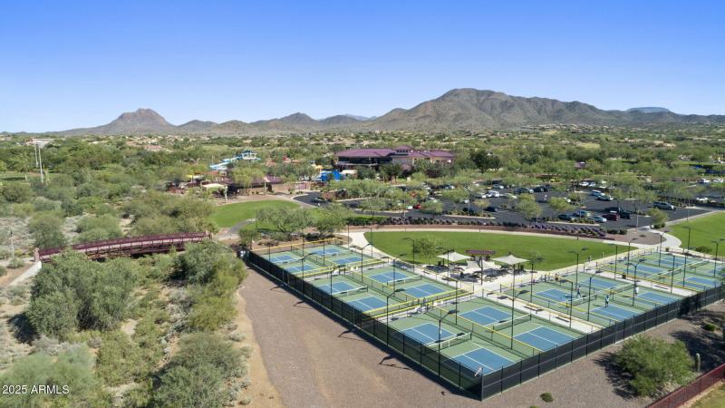 54-web-or-mls-43213-n-vista-hills-dr