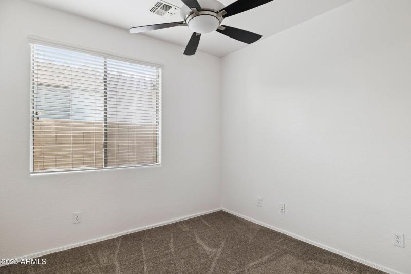 20-web-or-mls-43213-n-vista-hills-dr