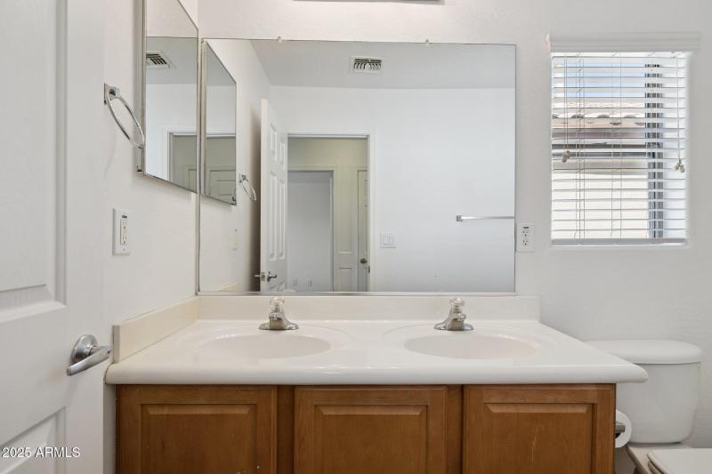 22-web-or-mls-43213-n-vista-hills-dr