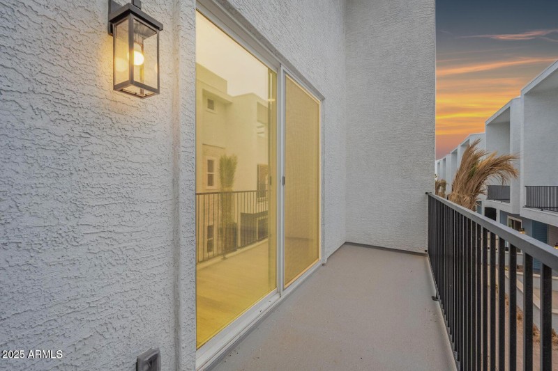 128 W Willo Court-o