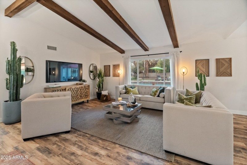 6504 W Corrine Dr (twilight)-14