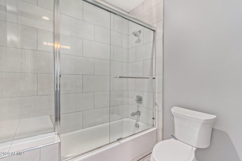 19 - Osborn Guest Bathroom