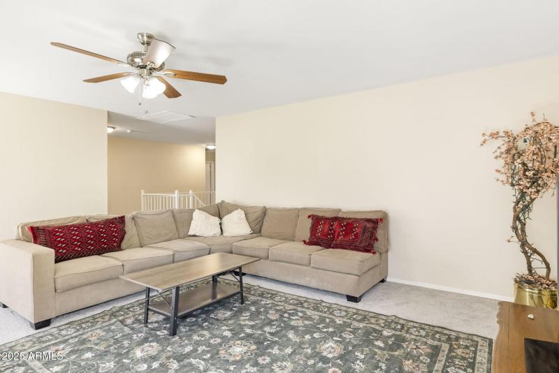 9025 S 6th St Phoenix - 325