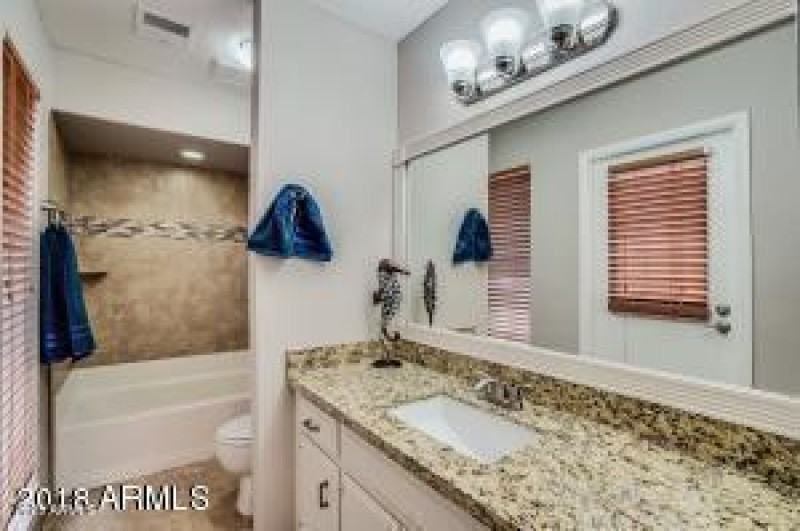 Bathroom Nivel 2