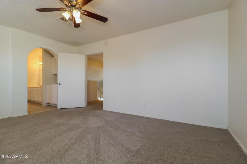 233020-photo-629f72581d9e0