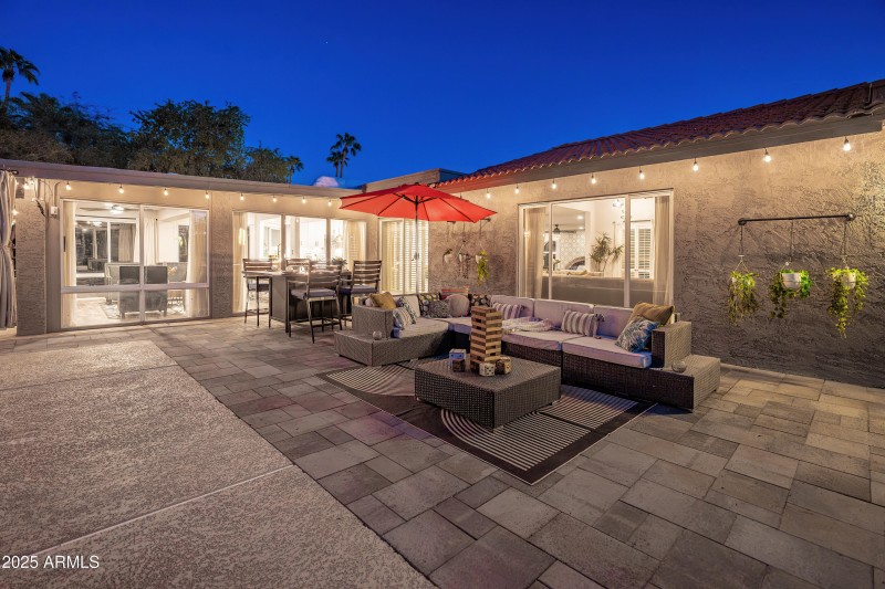 6504 W Corrine Dr (twilight)-51