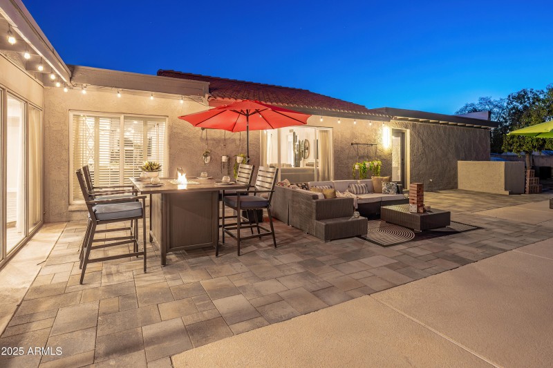 6504 W Corrine Dr (twilight)-58