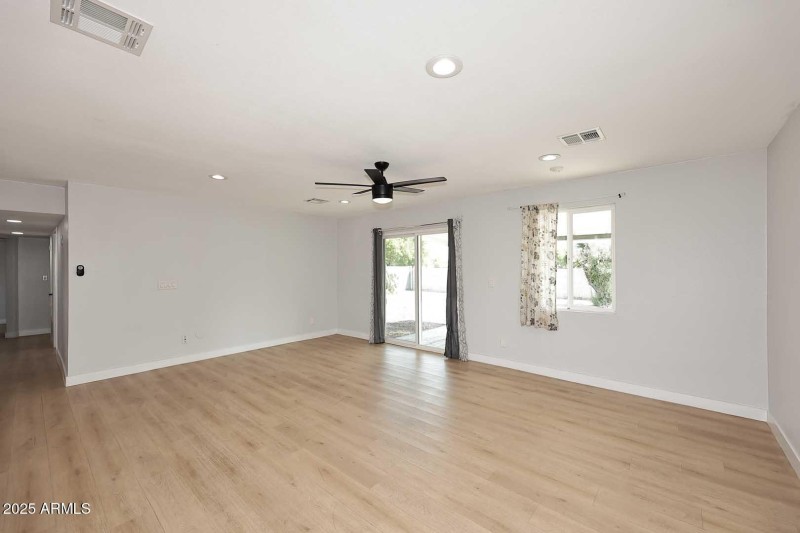 Great-Dining Room2