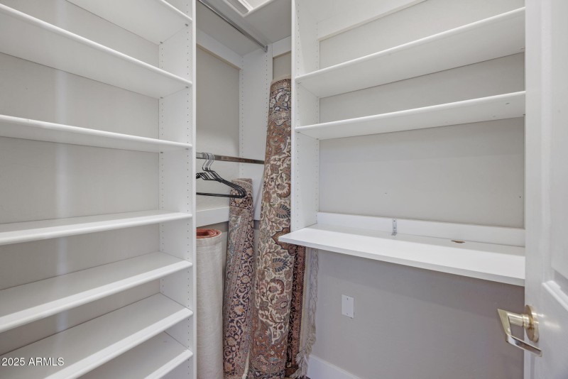 41646 N EMERALD LAKE DR