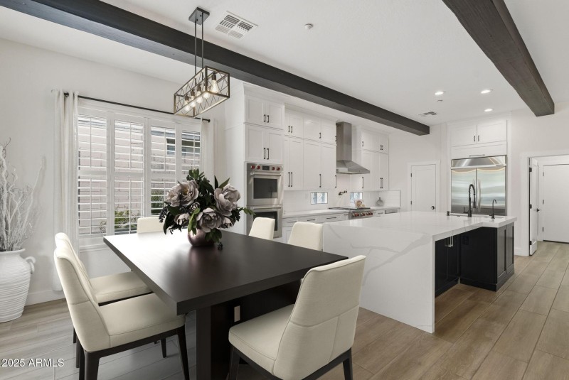 Eat in Kitchen