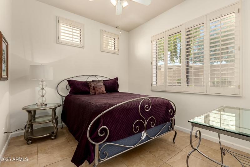 22 - Hayden 8270 #1030