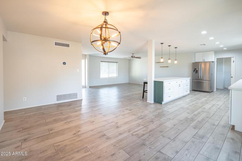 20250924_456-W-Jasper-Dr_08