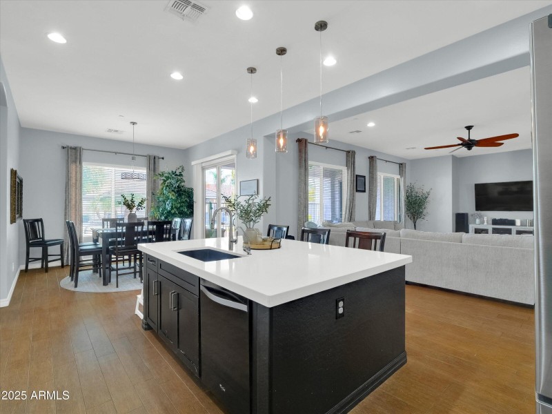 019-21930 E Tierra Grande Court-19