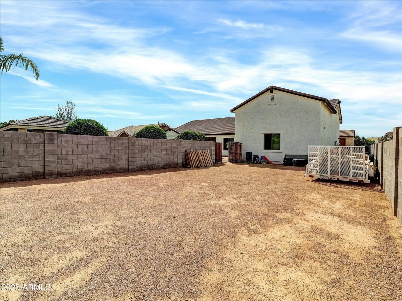 083-21930 E Tierra Grande Court-83