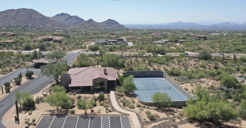 Community Center and Tennis Eagles Glen