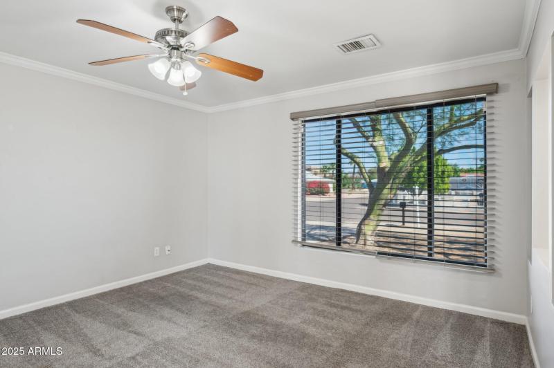 14-web-or-mls-5812-n-22nd-dr
