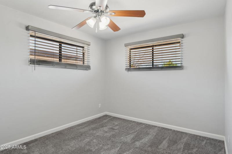 21-web-or-mls-5812-n-22nd-dr