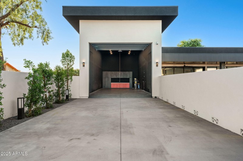 41-RV Garage